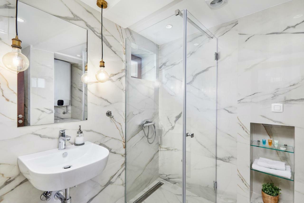 Three Dots By Todorovic Family Villa โกตอร์ ภายนอก รูปภาพ